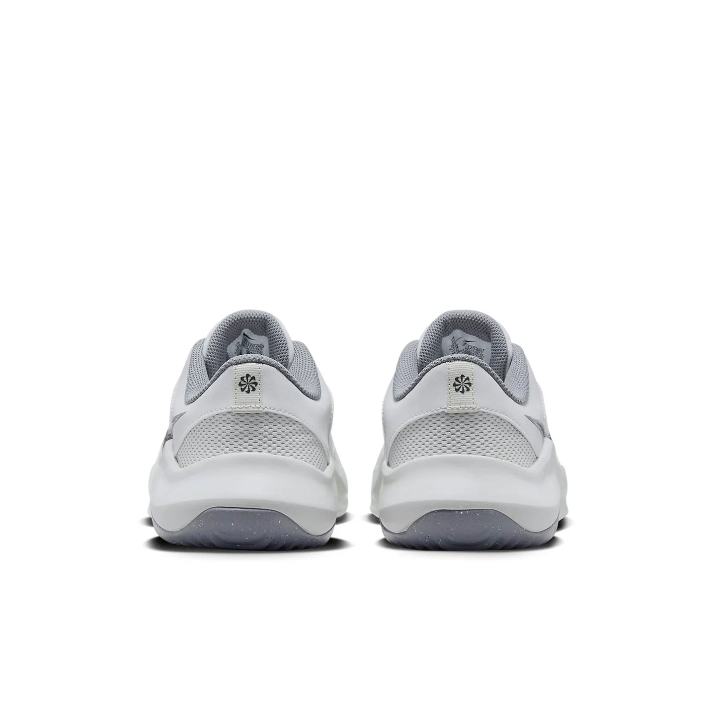 Nike Legend Essential 3 Next Nature talla 8