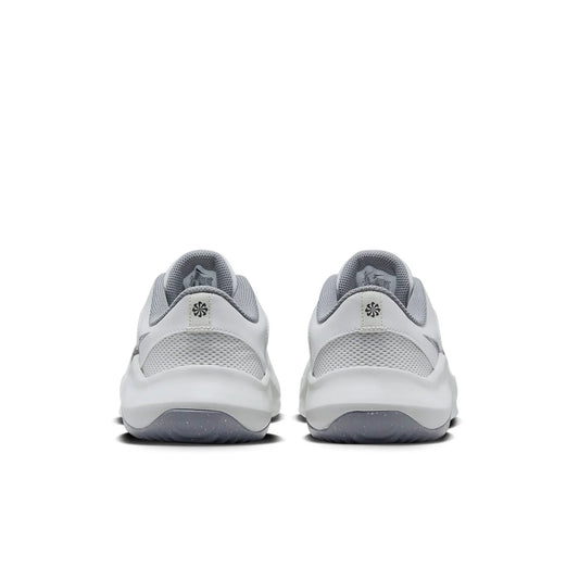 Nike Legend Essential 3 Next Nature talla 8