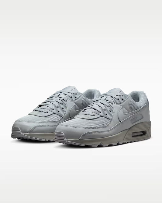 Nike Air Max 90.  Talla 8
