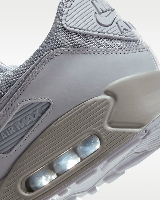 Nike Air Max 90.  Talla 8