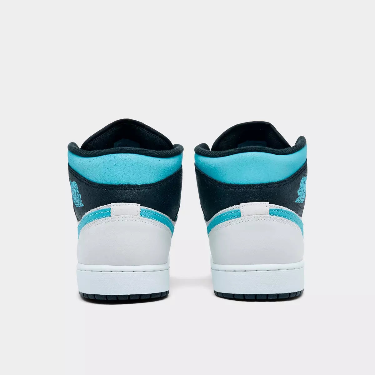 AIR JORDAN 1 MID SE Talla 9
