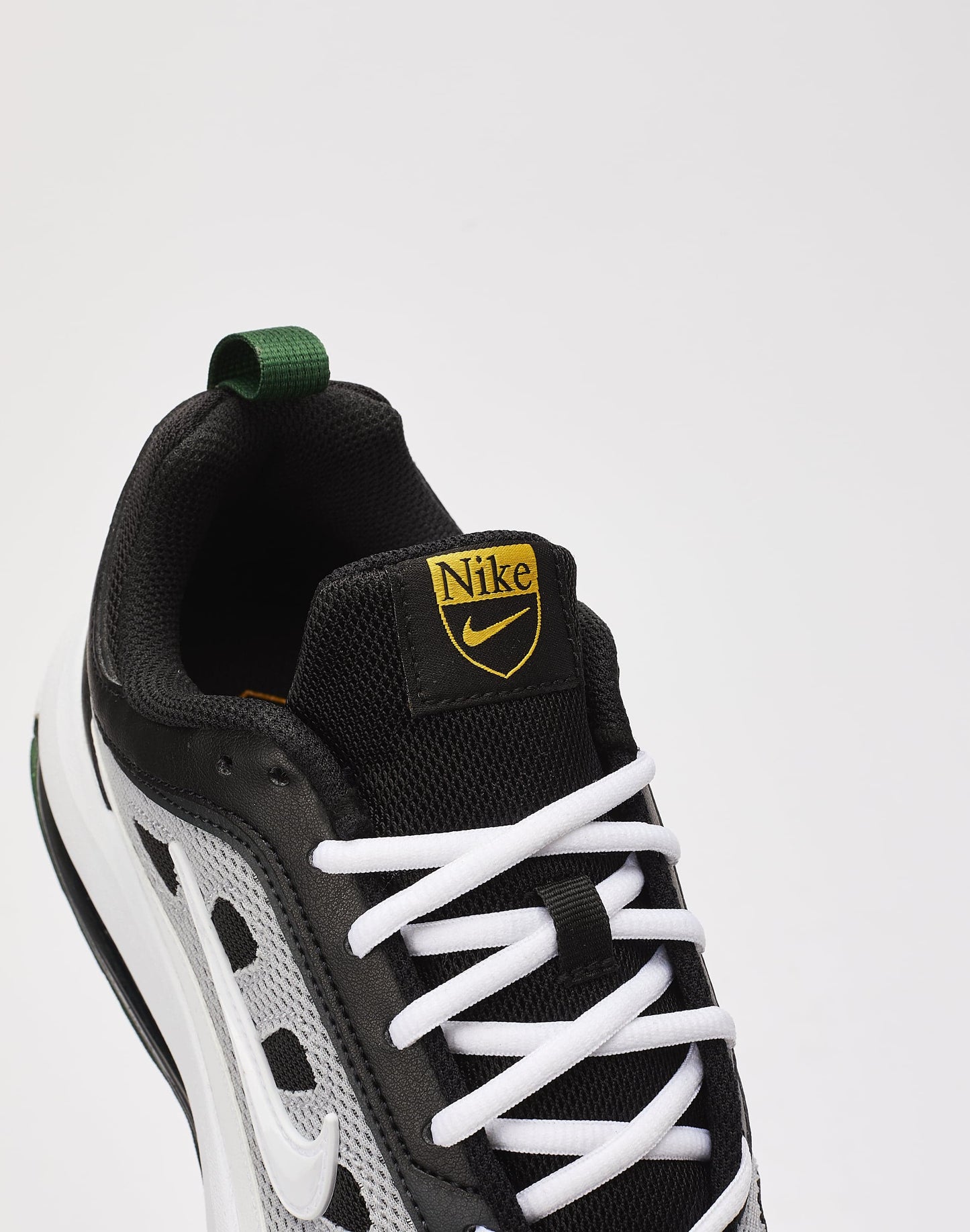 Nike Air Max AP Size 9