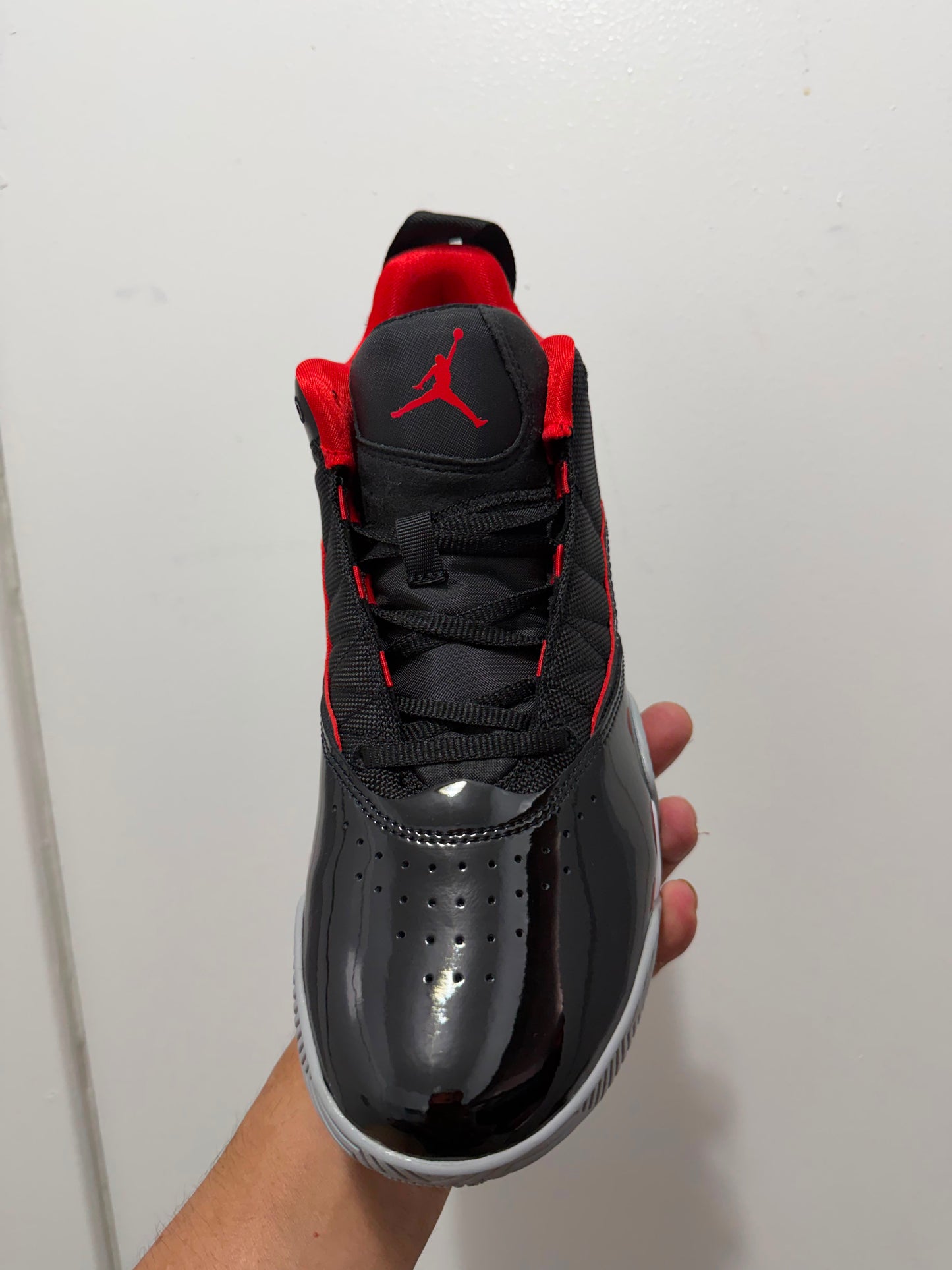 Jordan Stay Loyal  / Size 8