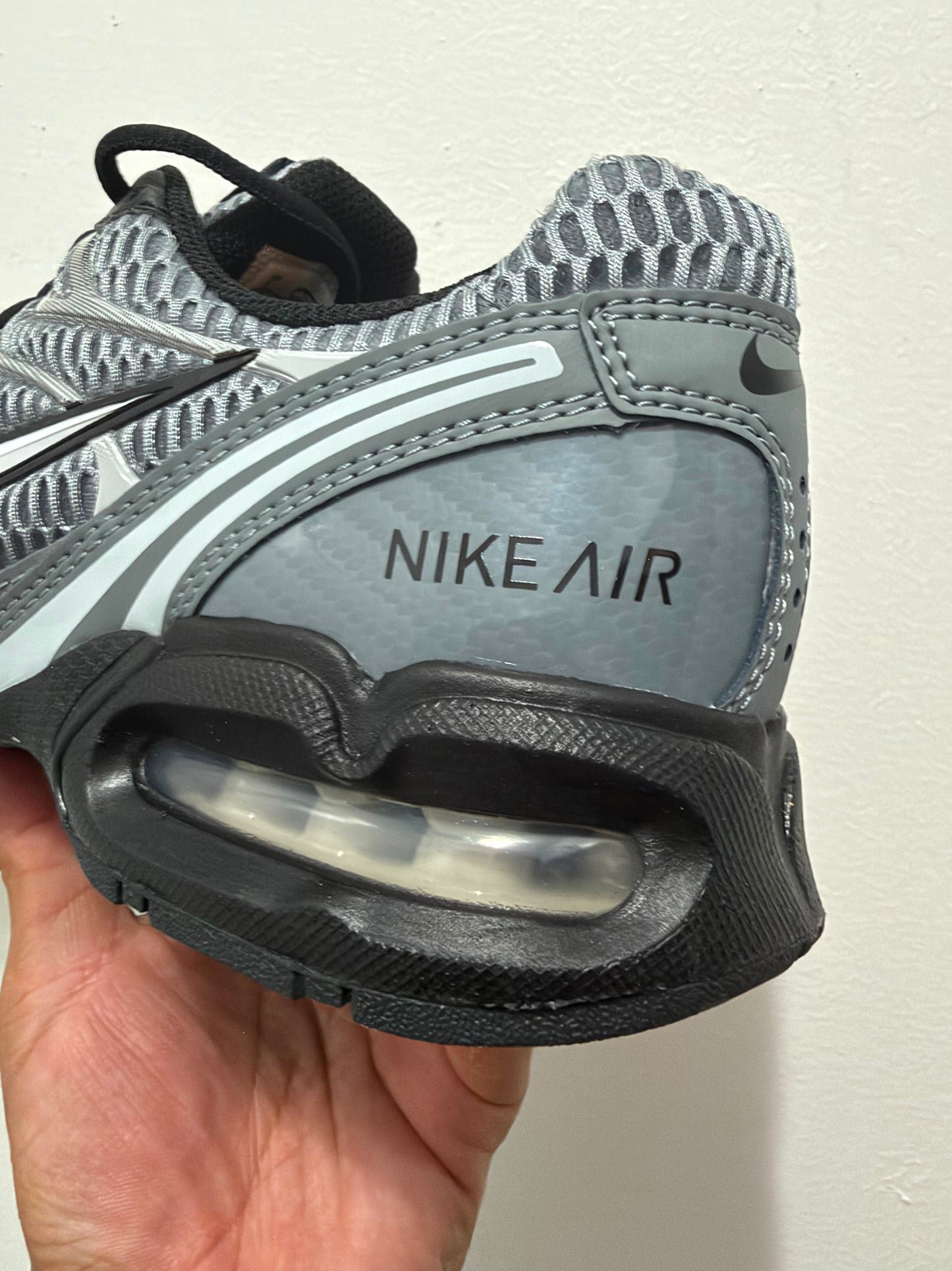 Nike Air Max Torch 4 / Size 8