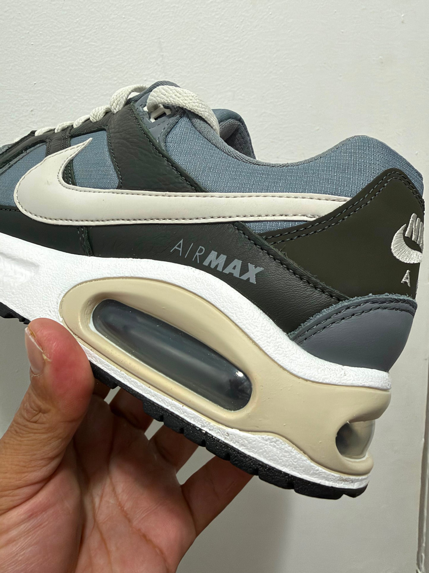 Nike Air Max Command / Size 8.5